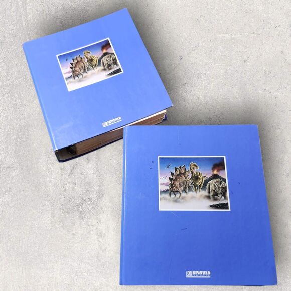 Set of 2 Newfield Dinosaur Collector Card Binders 3-Ring Full Sets Vintage Learn - Picture 2 of 11